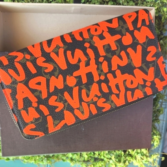 LOUIS VUITTON x STEPHEN SPROUSE Grafitti Zippy Zip Ltd Ed Hand Carry Wallet NWOT - Picture 5 of 16
